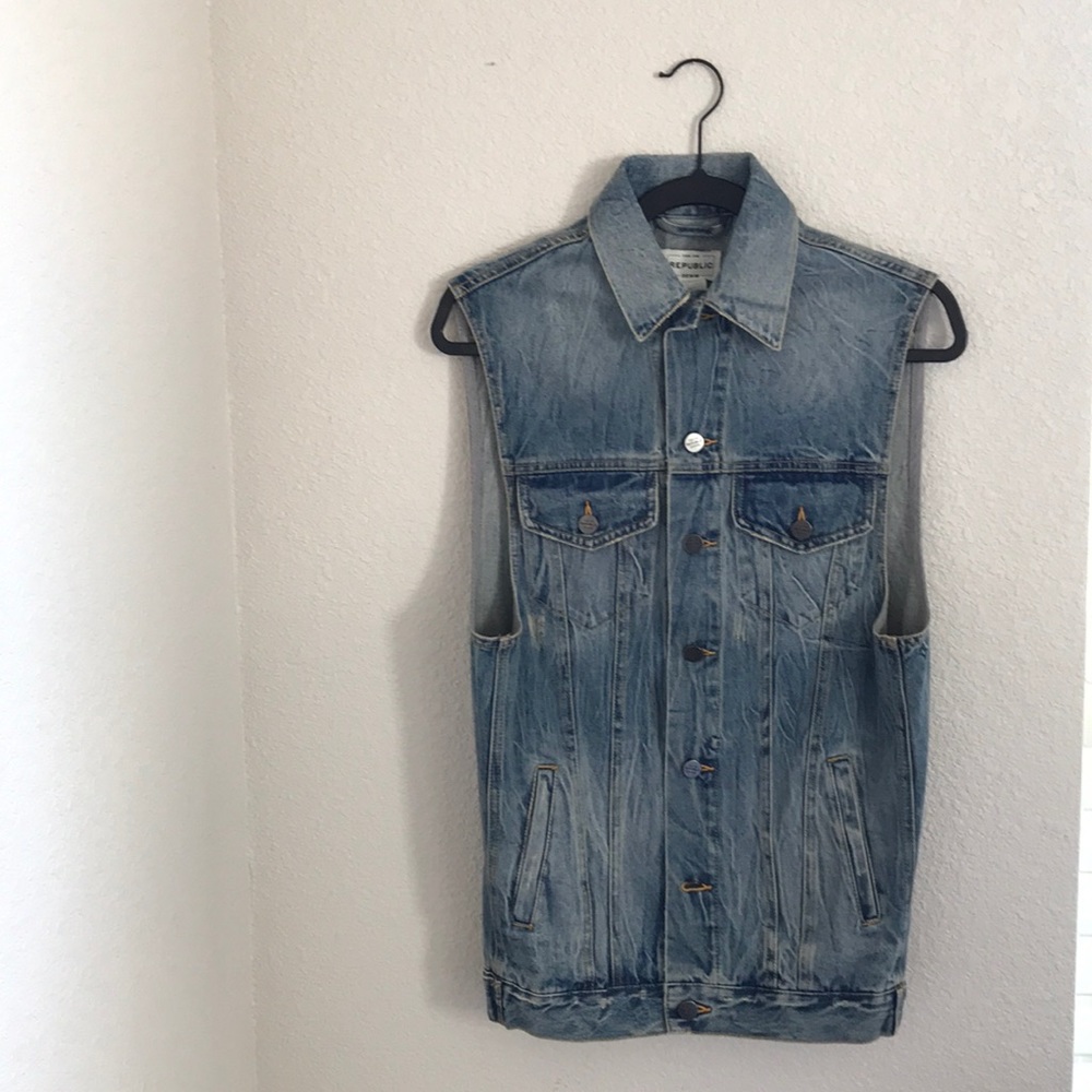 Washed denim oversized vest